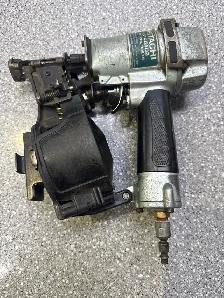 Hitachi NV45AB2 1-3/4" Coil Roofing Nailer