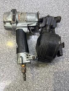 Hitachi NV45AB2 1-3/4" Coil Roofing Nailer - Photo 2