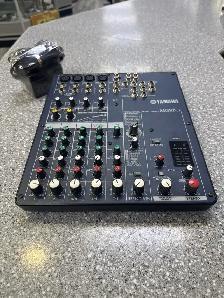 Yamaha MG82CX 8 Channel mixing console