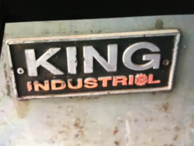 BAND SAW