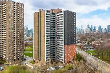 renovated one bedroom, river and gerrard - ID 162 - Photo 3