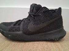 Nike Kyrie 3 - Photo 2