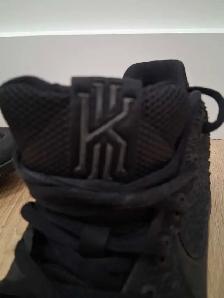 Nike Kyrie 3 - Photo 5