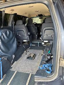 Wheelchair Acessible Van - Photo 4