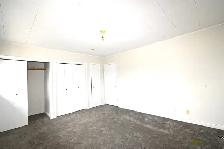 3-Bedroom 1.5-Bathroom l 594 Central Street East l Townhouse - Photo 6