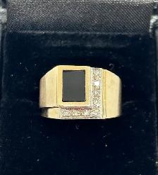 10k Men’s Onyx Diamond Ring - Photo 2