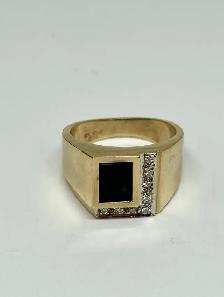 10k Men’s Onyx Diamond Ring - Photo 3