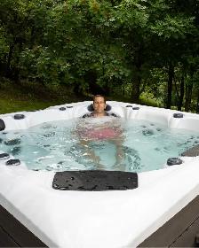 STARGATE HOT TUB FOR SALE - Photo 2
