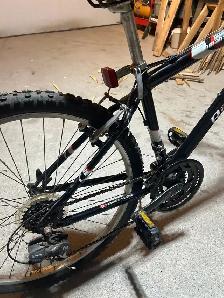 Raleigh tomahawk shimano 7 speed mountain bike $75 - Photo 3