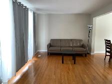 Fully furnished room for rent near Algonquin - Photo 4