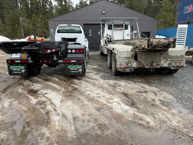 roll off truck driver