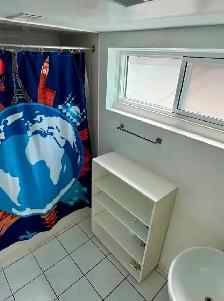 Furnished large bright room Single male $890 m all utilities - Photo 10