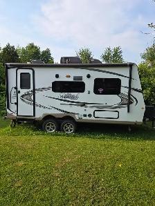 2014 Flagstaff 19' Shamrock camper trailer - Photo 5