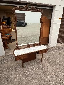 Free delivery used Antique Vanity Table with Mirror - Photo 4