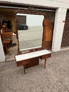 Free delivery used Antique Vanity Table with Mirror - Photo 6