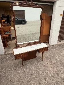 Free delivery used Antique Vanity Table with Mirror - Photo 8