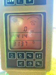 2001 John Deere 9750 Combine - Photo 8