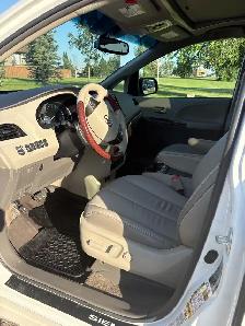 2014 Toyota Sienna LTD - Photo 5