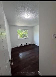 For Sale in Glen Abbey - Photo 4