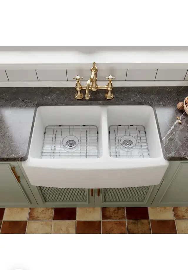 DEERVALLEY DV-1K705 FARMHOUSE KITCHEN  SINK 33-INCH DOUBLE BOWL