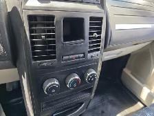 2010 Dodge Grand Caravan 119' WB - Photo 10