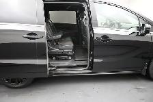 2025 Honda Odyssey BLACK EDITION AWD | VENTILATED SEATS | APPLE - Photo 24