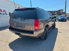 2011 GMC Yukon XL SLT1 - Photo 3