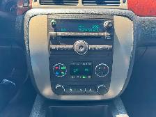 2011 GMC Yukon XL SLT1 - Photo 13