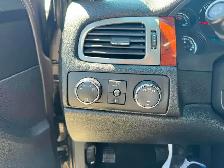 2011 GMC Yukon XL SLT1 - Photo 14