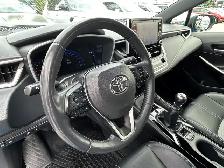 2020 Toyota Corolla Hatchback XSE 6 SPEED HATCHBACK/NAVIGATION/B - Photo 25