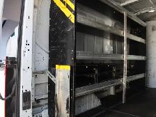 2019 Ford Transit Van T-250 toit moyen 148 po PNBV de 9 000 lb p - Photo 4