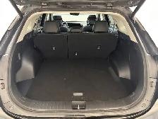 KIA Sportage hybride rechargeable SX TI avec intérieur noir 2023 - Photo 17