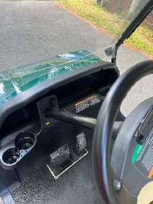 Golf Cart 4 Seater - Photo 6