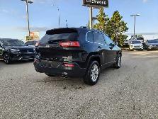 2016 Jeep Cherokee North V6 4X4 | Heated Seats - Photo 6