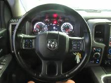 RAM 1500 2021 CLASSIC EXPRESS CREW CAB 4X4 V8 5.7L BANC ET VOLAN - Photo 15