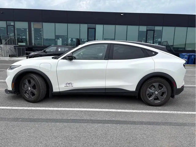 2023 Ford Mustang Mach-E SELECT | AWD | ELECTRIC | HEATED SEATS