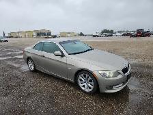 2011 BMW 3 Series - Photo 2