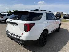 2022 Ford Explorer ST / LOADED! / 400HP! / STREET PACK! / TECH P - Photo 4