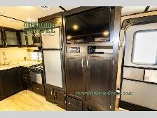 2017 Grand Design Imagine 2800BH - Photo 13
