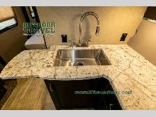2017 Grand Design Imagine 2800BH - Photo 17