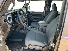 2026 Jeep Wrangler Willys - Photo 10