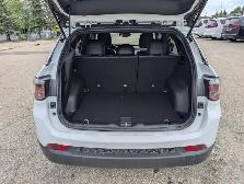 2026 Jeep Compass North - Photo 6