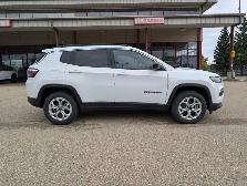 2026 Jeep Compass North - Photo 8