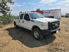 2013 Ford F350 - Photo 2