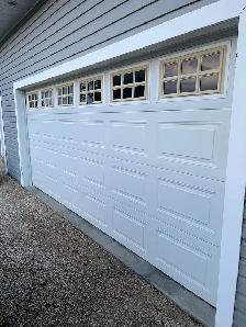 Garage doors 16x7 and 9x7 - Photo 2