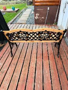 Cast/cedar bench - Photo 2
