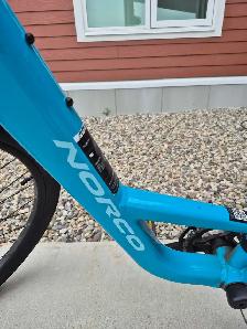 6 speed like new - Photo 2