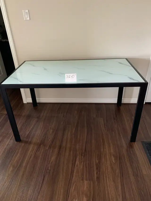 kitchen table and 4 chairs