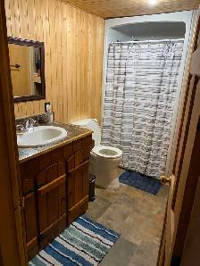 3 Bedroom, 2 Bathroom, Waterfront Home! - Photo 12