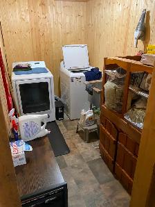 3 Bedroom, 2 Bathroom, Waterfront Home! - Photo 13
